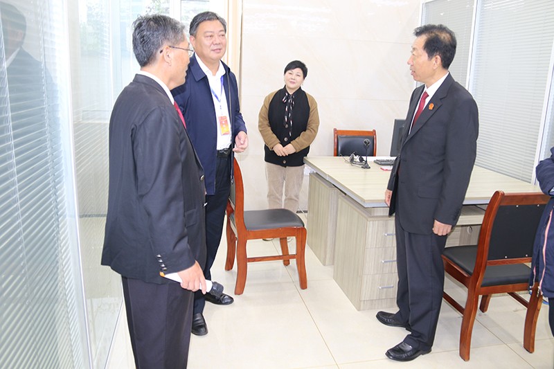 视察现场照片3.jpg
